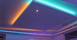 Натяжной потолок с подсветкой Клин, цена от 2113 руб.